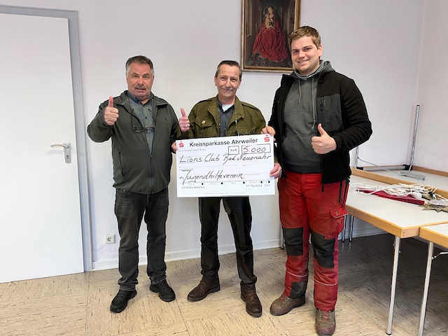 Jugendhilfeverein erhält Spende vom Lions Club Bad Neuenahr